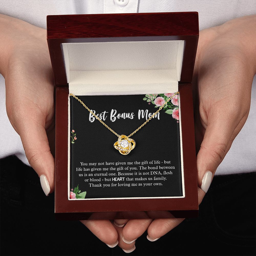 Best Bonus Mom Love Knot Necklace